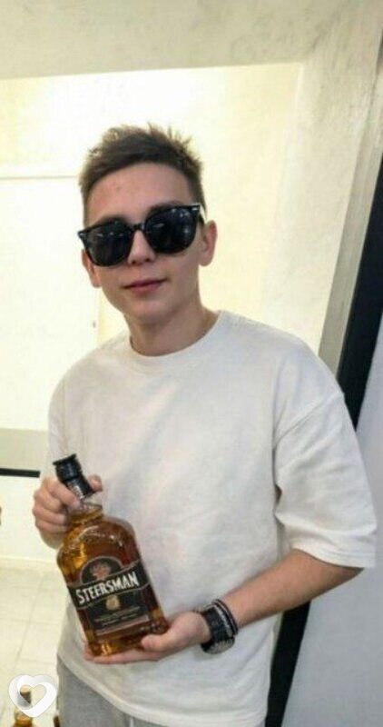 Макс, 18, Томске — анкета №4382773