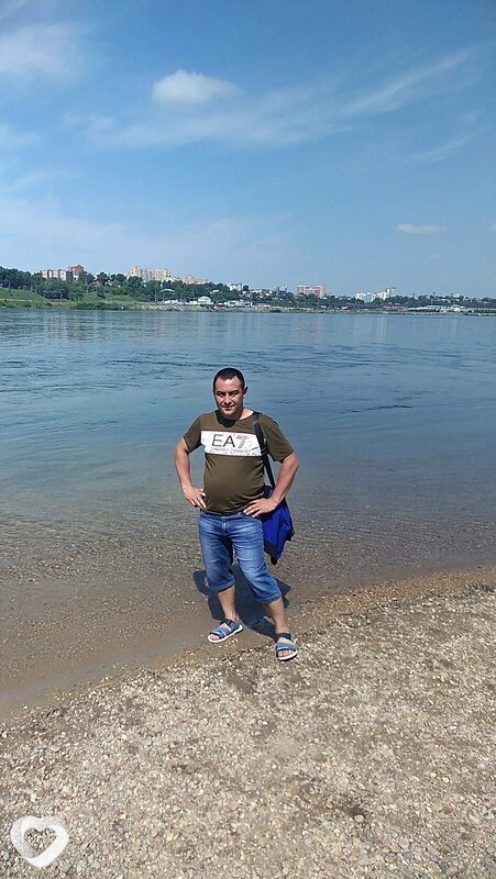 Макс, Старобешево