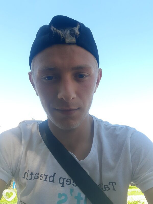 Виктор, 22, Днепр — анкета №4384174