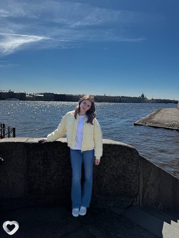 Настя, 22, Москве — анкета №4384926