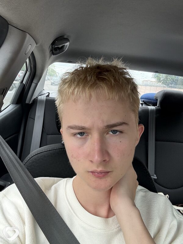 Максим, 20, Санкт-Петербурге — анкета №4384869