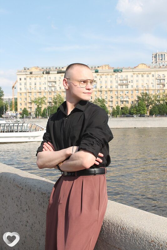 Александр, 20, Москве — анкета №4385373