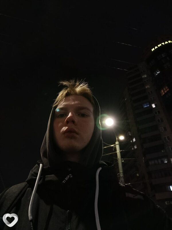Артём, 19, Челябинске — анкета №4385360