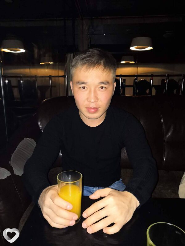 Эрик, 31, Новосибирске — анкета №4385438