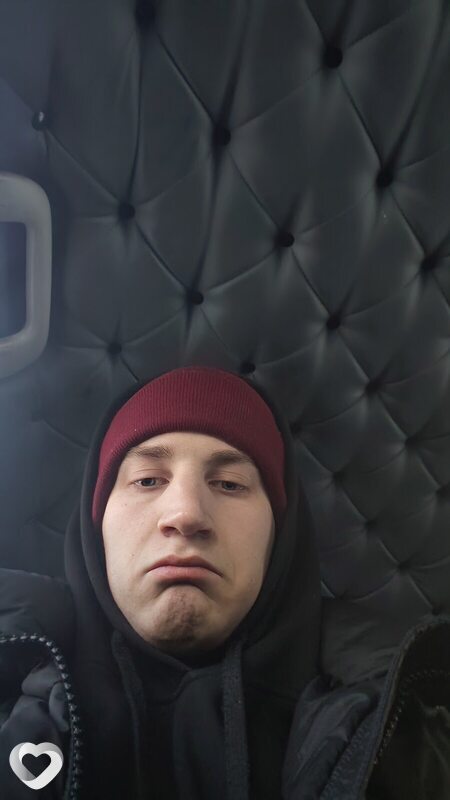 Максим, 23, Комсомольске-на-Амуре — анкета №4385522
