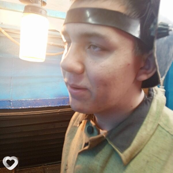Дмитрий, 19, Челябинске — анкета №4386186