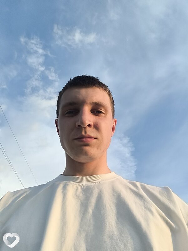 Дмитрий, 21, Ижевске — анкета №4386294