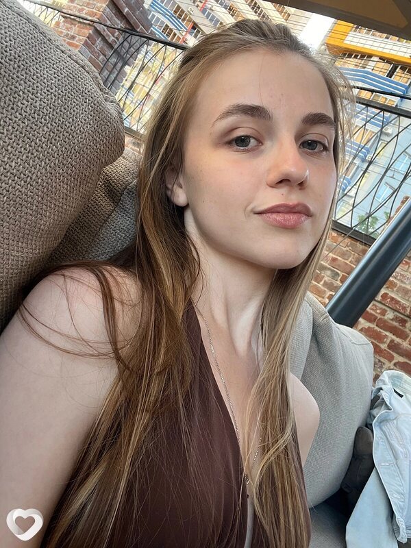 Юлия, 20, Саратове — анкета №4387470