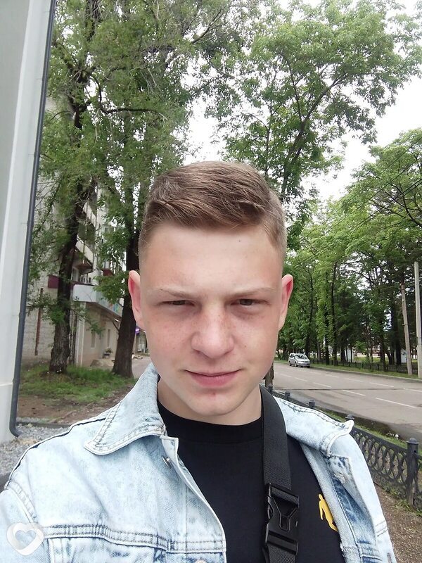 Влад, 19, Биробиджане — анкета №4387085