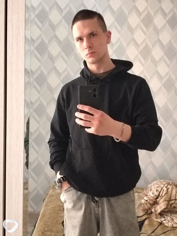 Алексей, 22, Мысках — анкета №4387523