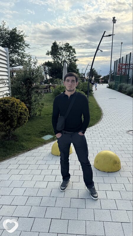 Виталий, 21, Москве — анкета №4387790