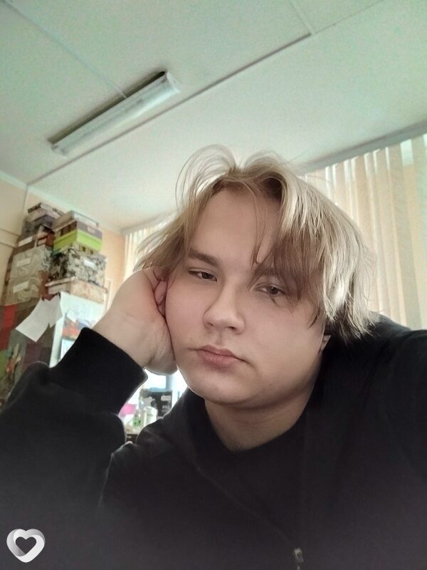 Дмитрий, 18, Нижневартовске — анкета №4387990
