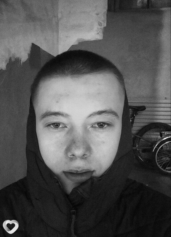 Саня, 23, Белогорске — анкета №4388053