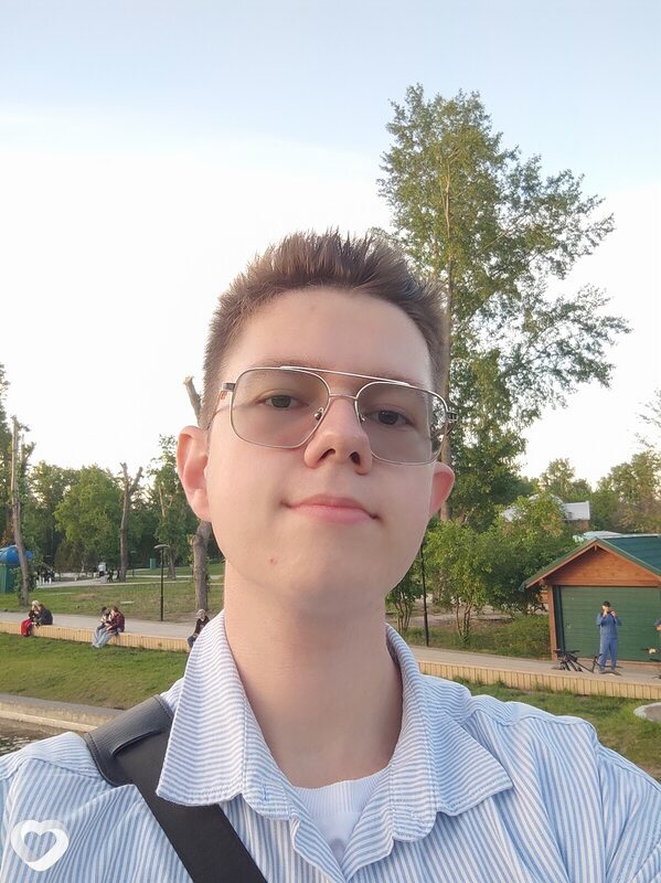 Данил, 21, Барнауле — анкета №4389575