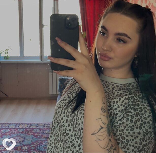 Катя, 22, Барнауле — анкета №4389982