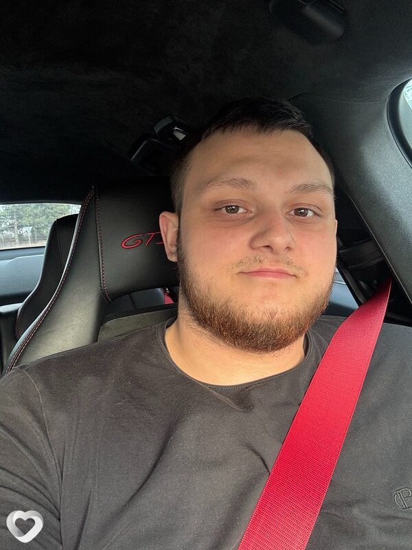 Эдуард, 26, Симферополе — анкета №4390420