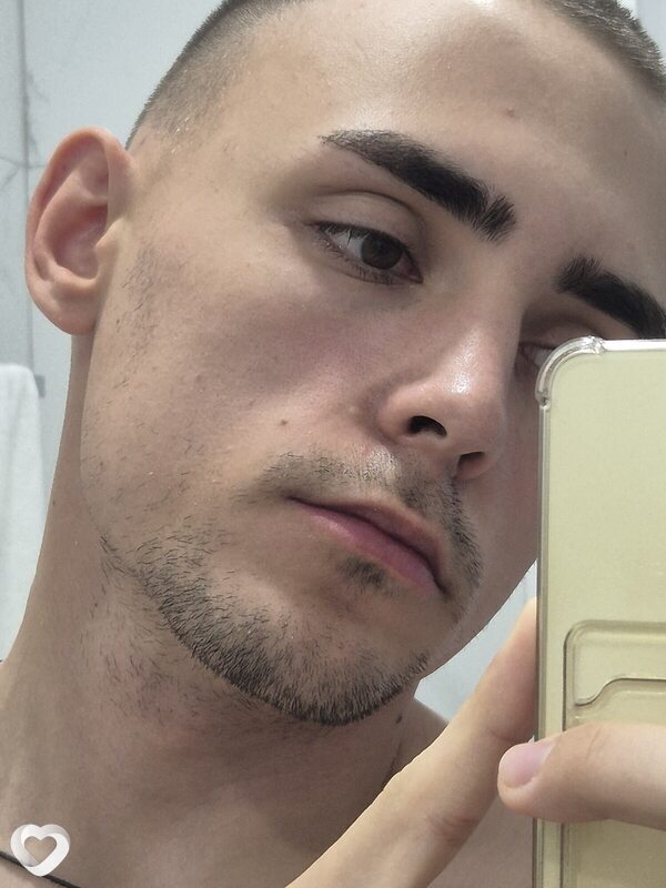 Евгений, 21, Омске — анкета №4390301