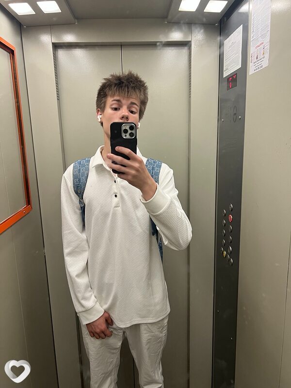 Артем, 18, Нижнем Новгороде — анкета №4390343