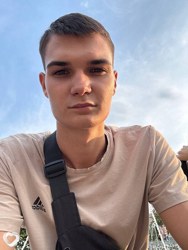 Даня, 19, Луганске — анкета №4390466