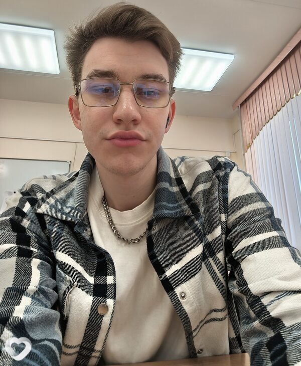 Анатолий, 21, Витебске — анкета №4390787