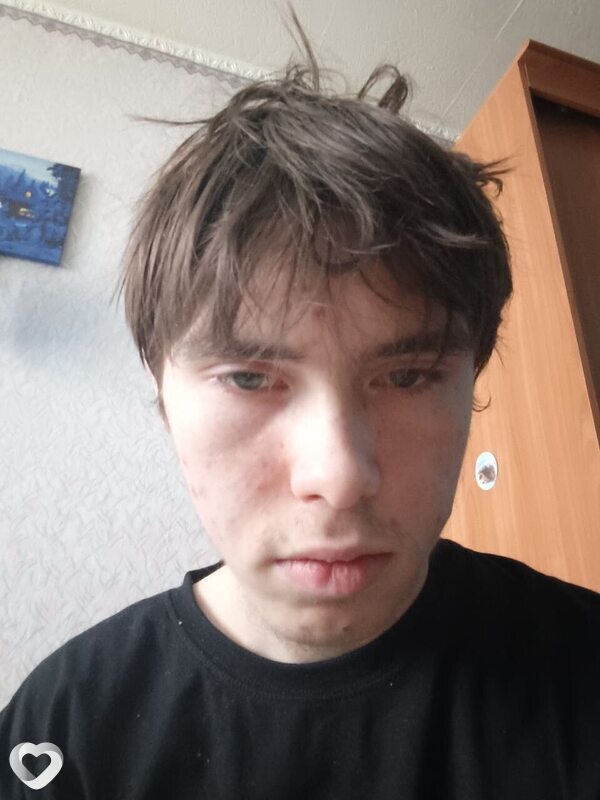 Арсений, 18, Березниках — анкета №4391210