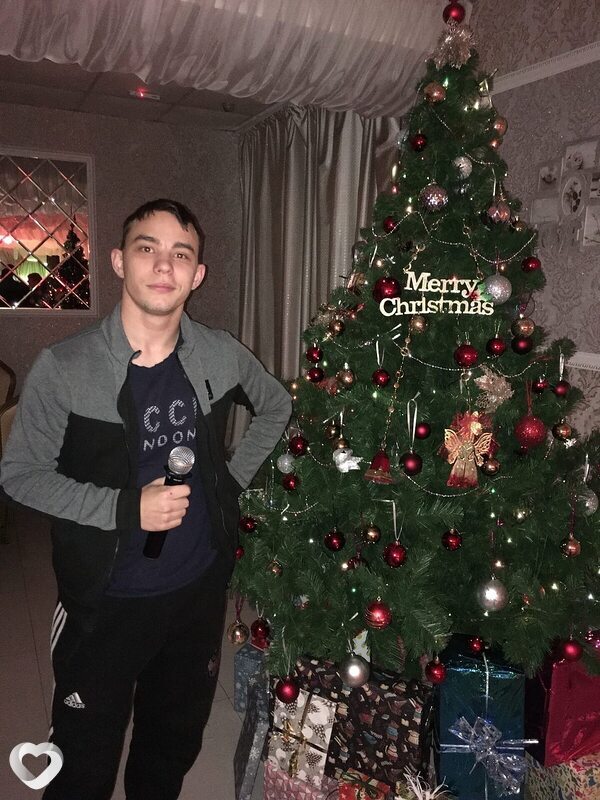Александр, 26, Усолье-Сибирское — анкета №4391404