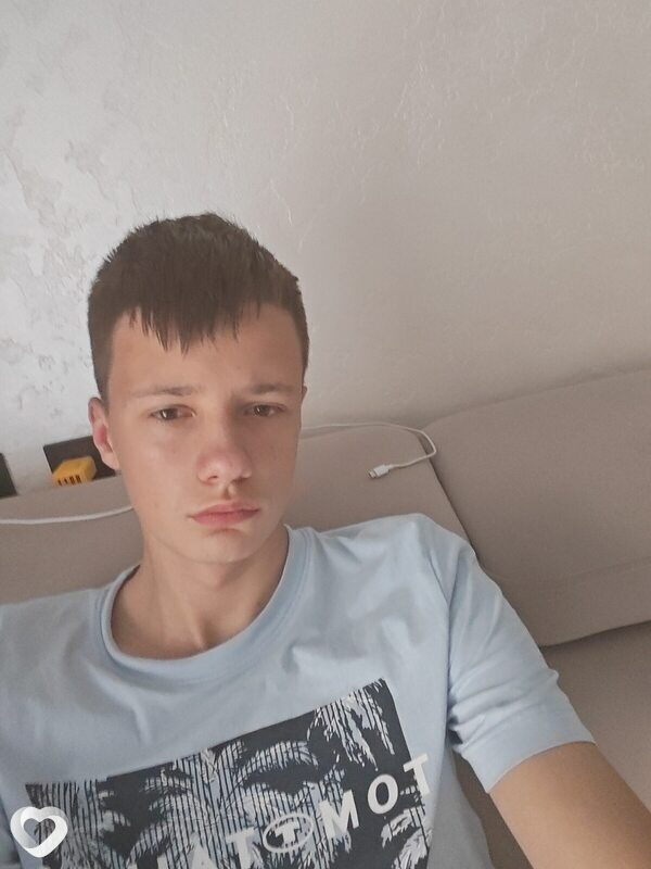 Даня, 19, Красноярске — анкета №4392526