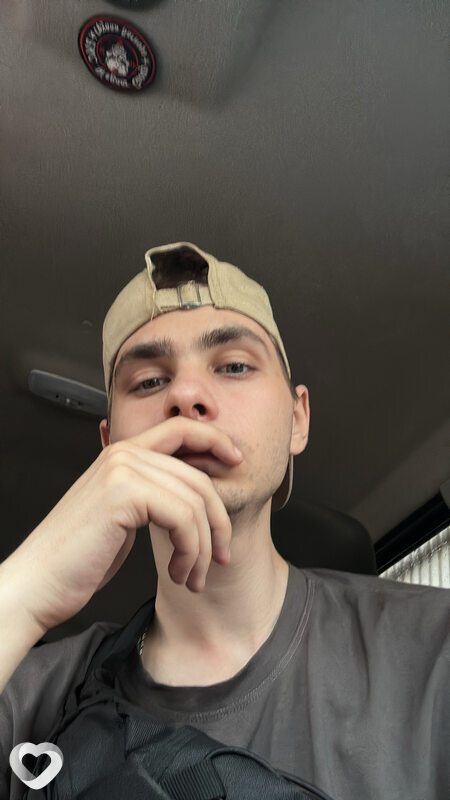 Влад, 21, Волгограде — анкета №4393279