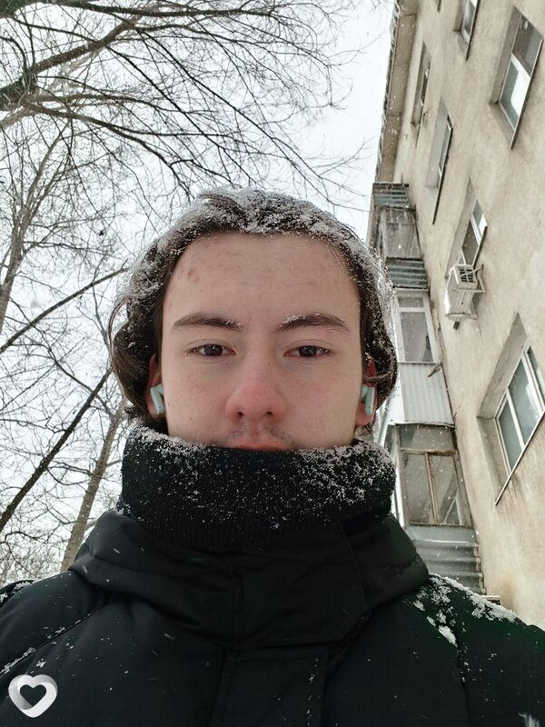 Максим, 18, Самаре — анкета №4393648