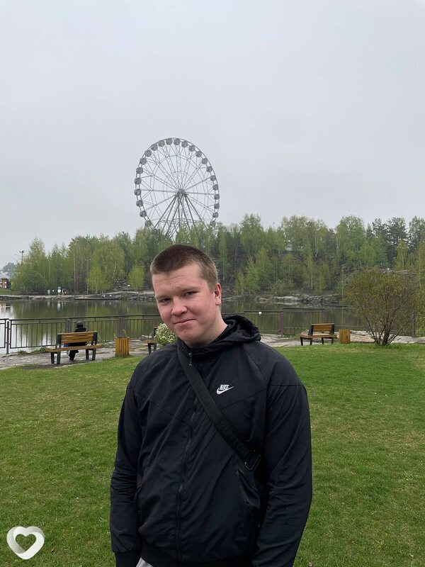 Данил, 25, Москве — анкета №4394079