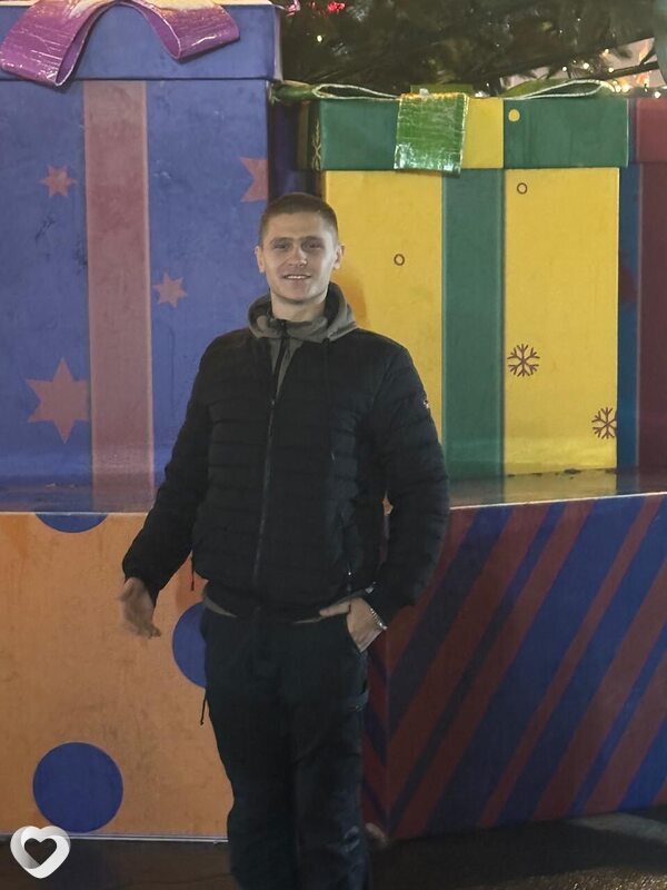 Артем, 27, Киеве — анкета №4395101