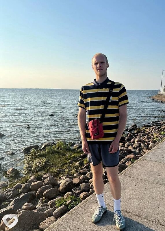 Артём, 25, Санкт-Петербурге — анкета №4395410