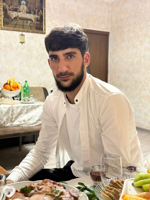 Денис, 23, Тюмени — анкета №4395964