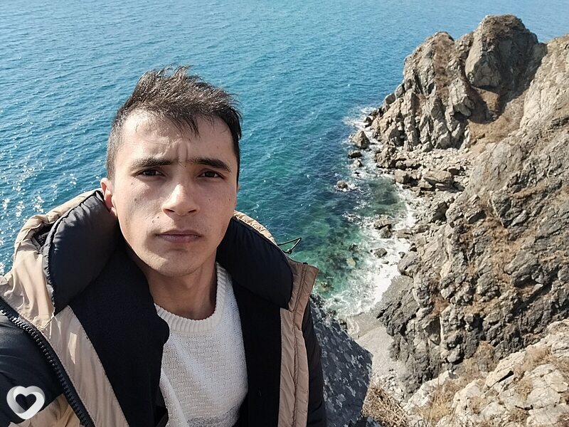 Алекс, Свободный