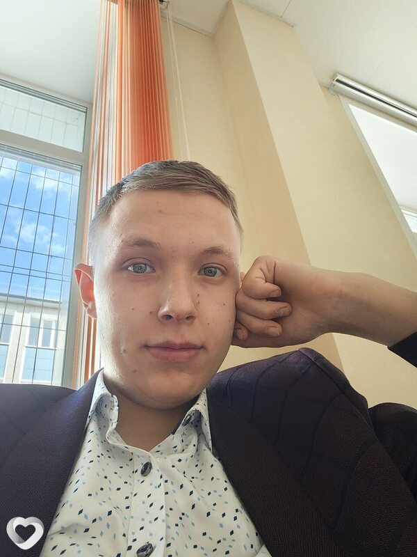 Иван, 21, Екатеринбурге — анкета №4396325