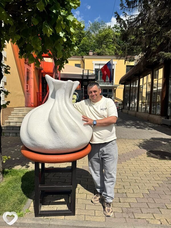 Денис, Светлоград