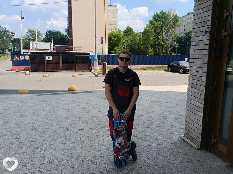 Антон, 21, Москве — анкета №4397221