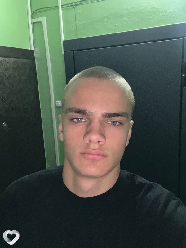 Антон, 18, Минске — анкета №4398209