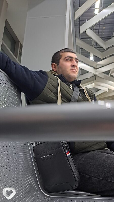 Артёом, 24, Якутске — анкета №4399007