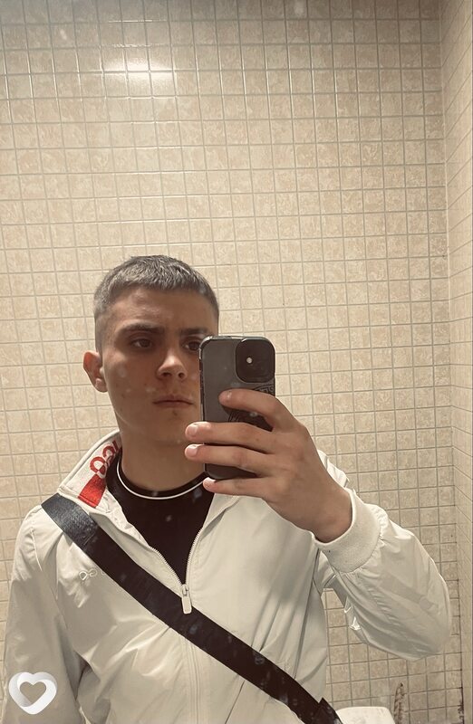 Дима, 18, Кемерове — анкета №4399966