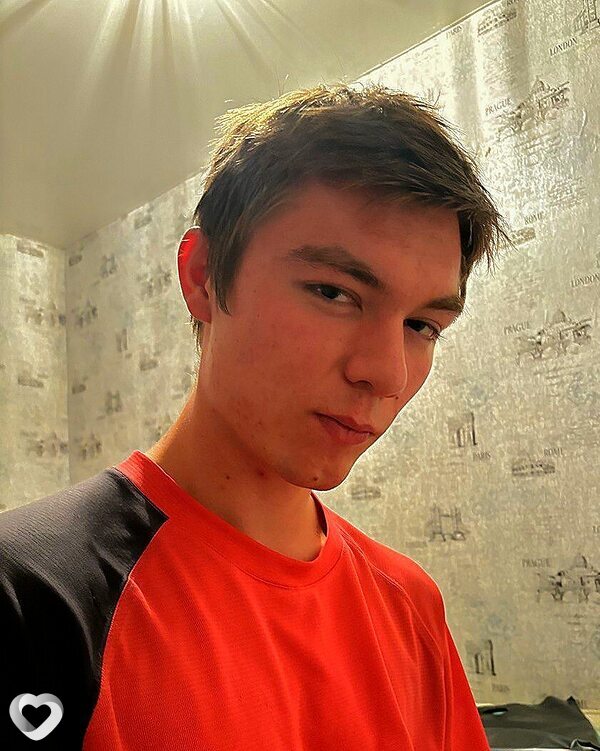 Дима, 21, Самаре — анкета №4400094