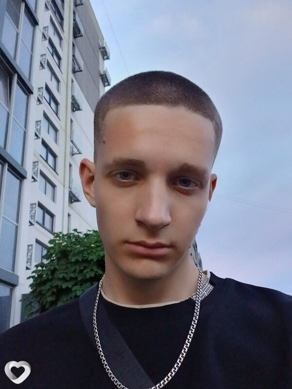 Евгений, 19, Волгограде — анкета №4400404