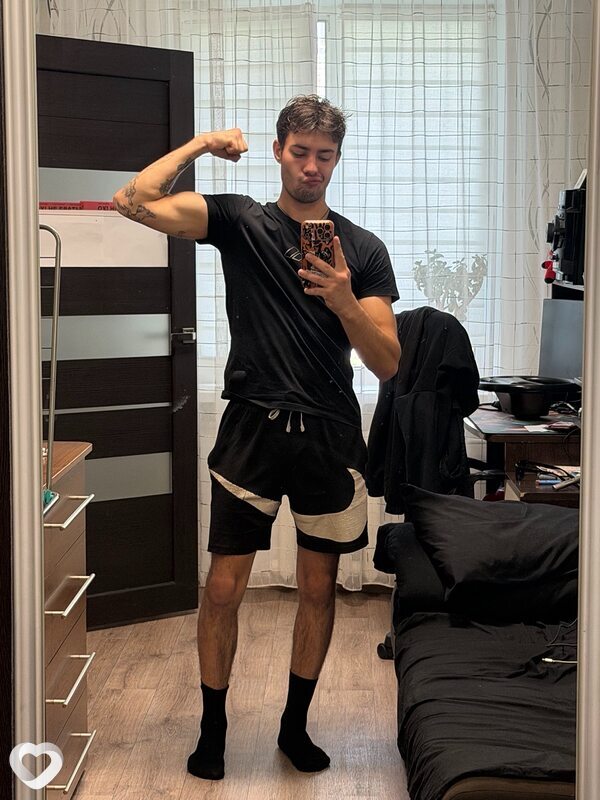 Дмитрий, 21, Усть-Кут — анкета №4400224