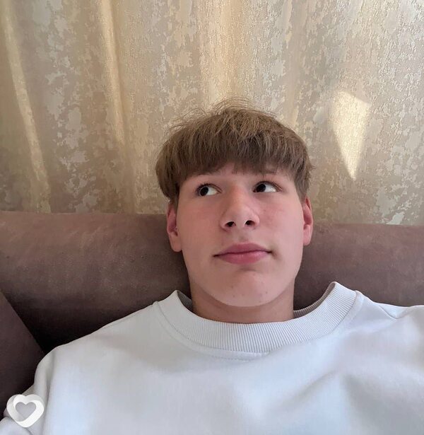 Артем, 18, Набережных Челнах — анкета №4401193