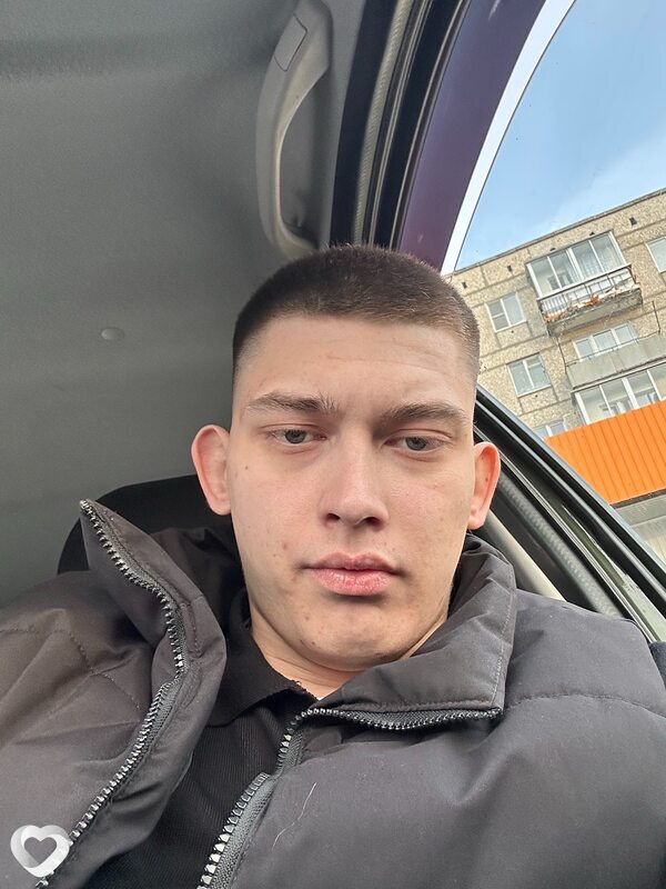 Михаил, 22, Норильске — анкета №4401820