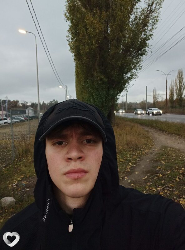 Данил, 18, Липецке — анкета №4401166