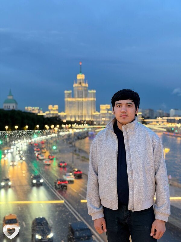 Уринбой, Москва