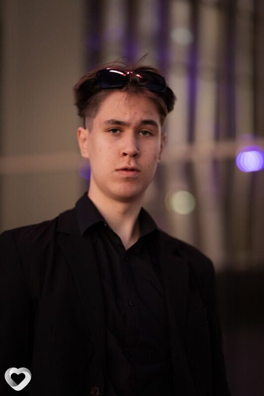 Иван, 18, Сургуте — анкета №4401278