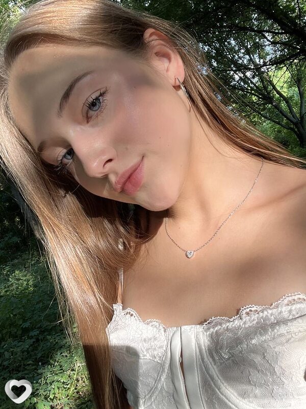 Катя, 19, Химках — анкета №4402146