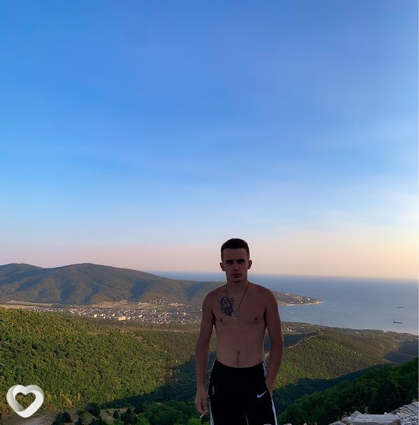 Даня, 22, Санкт-Петербурге — анкета №4402376